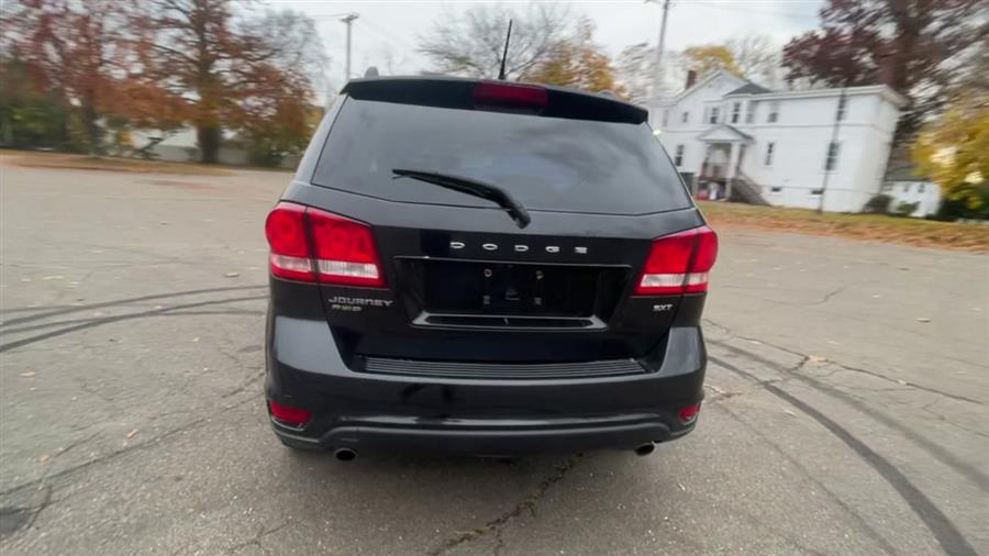 Used Dodge Journey AWD 4dr SXT 2013 | Wiz Leasing Inc. Stratford, Connecticut Used Dodge Journey AWD 4dr SXT 2013 | Wiz Leasing Inc. Stratford, Connecticut