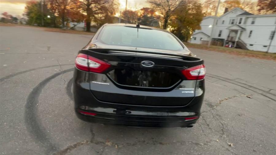 Used Ford Fusion 4dr Sdn Titanium Hybrid FWD 2015 | Wiz Leasing Inc. Stratford, Connecticut Used Ford Fusion 4dr Sdn Titanium Hybrid FWD 2015 | Wiz Leasing Inc. Stratford, Connecticut