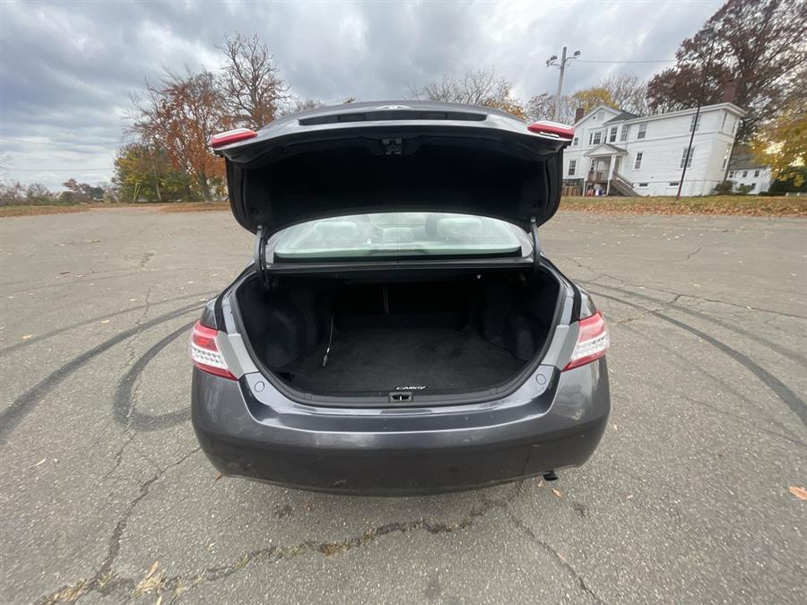Used Toyota Camry 4dr Sdn I4 Auto LE (Natl) 2011 | Wiz Leasing Inc. Stratford, Connecticut Used Toyota Camry 4dr Sdn I4 Auto LE (Natl) 2011 | Wiz Leasing Inc. Stratford, Connecticut