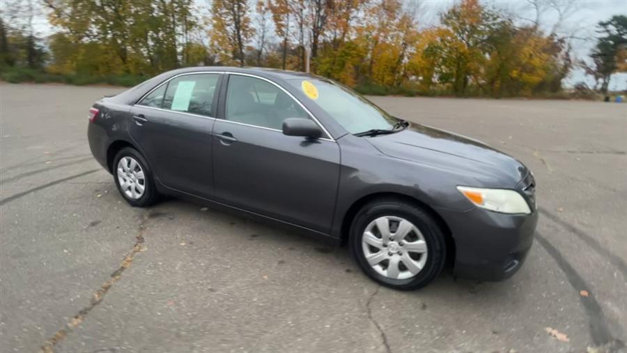 Used Toyota Camry 4dr Sdn I4 Auto LE (Natl) 2011 | Wiz Leasing Inc. Stratford, Connecticut Used Toyota Camry 4dr Sdn I4 Auto LE (Natl) 2011 | Wiz Leasing Inc. Stratford, Connecticut