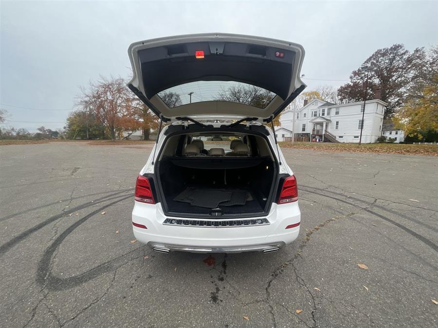 2013 Mercedes-Benz GLK-Class 4MATIC 4dr GLK350, available for sale in Stratford, Connecticut | Wiz Leasing Inc. Stratford, Connecticut 2013 Mercedes-Benz GLK-Class 4MATIC 4dr GLK350, available for sale in Stratford, Connecticut | Wiz Leasing Inc. Stratford, Connecticut