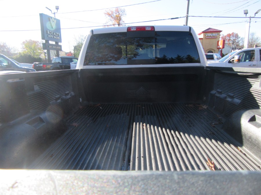 Used Ram 3500 4WD Crew Cab 169" SLT 2015 | Royalty Auto Sales. Little Ferry, New Jersey Used Ram 3500 4WD Crew Cab 169" SLT 2015 | Royalty Auto Sales. Little Ferry, New Jersey