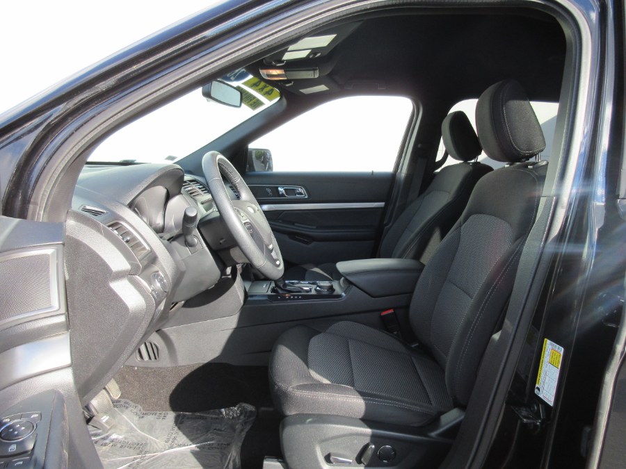 2018 Ford Explorer XLT 4WD, available for sale in Linden, New Jersey | Route 27 Auto Mall. Linden, New Jersey 2018 Ford Explorer XLT 4WD, available for sale in Linden, New Jersey | Route 27 Auto Mall. Linden, New Jersey