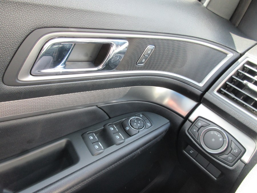 2018 Ford Explorer XLT 4WD, available for sale in Linden, New Jersey | Route 27 Auto Mall. Linden, New Jersey 2018 Ford Explorer XLT 4WD, available for sale in Linden, New Jersey | Route 27 Auto Mall. Linden, New Jersey