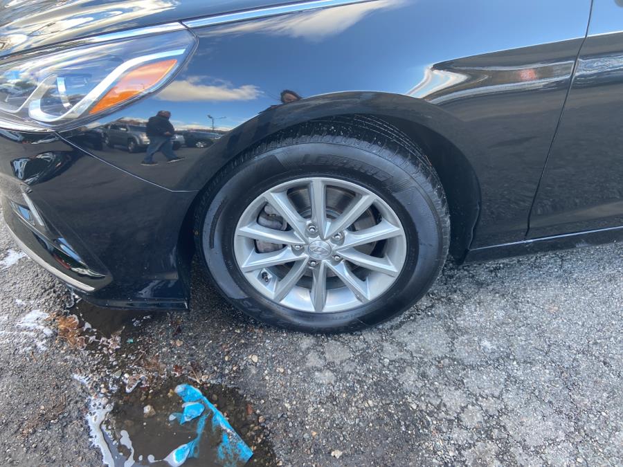 2019 Hyundai Sonata SE 2.4L, available for sale in Irvington , New Jersey | Auto Haus of Irvington Corp. Irvington , New Jersey 2019 Hyundai Sonata SE 2.4L, available for sale in Irvington , New Jersey | Auto Haus of Irvington Corp. Irvington , New Jersey