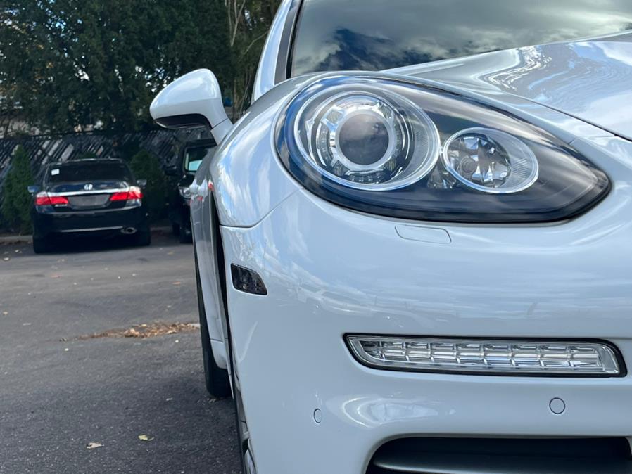 Used Porsche Panamera 4dr HB 4 2014 | Sunrise of Elmont. Elmont, New York Used Porsche Panamera 4dr HB 4 2014 | Sunrise of Elmont. Elmont, New York