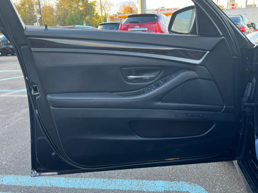2013 BMW 5 Series 4dr Sdn 535i xDrive AWD, available for sale in Elmont, New York | Sunrise of Elmont. Elmont, New York 2013 BMW 5 Series 4dr Sdn 535i xDrive AWD, available for sale in Elmont, New York | Sunrise of Elmont. Elmont, New York