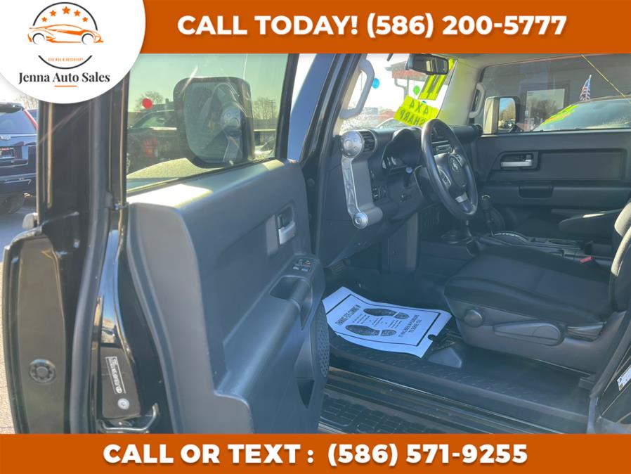 Used Toyota FJ Cruiser 4WD 4dr Auto (Natl) 2011 | Jenna Auto Sale Inc. Roseville, Michigan Used Toyota FJ Cruiser 4WD 4dr Auto (Natl) 2011 | Jenna Auto Sale Inc. Roseville, Michigan