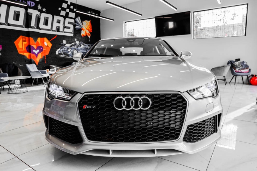 Used Audi RS 7 4dr HB Prestige 2016 | 26 Motors Long Island. ELMONT, New York Used Audi RS 7 4dr HB Prestige 2016 | 26 Motors Long Island. ELMONT, New York