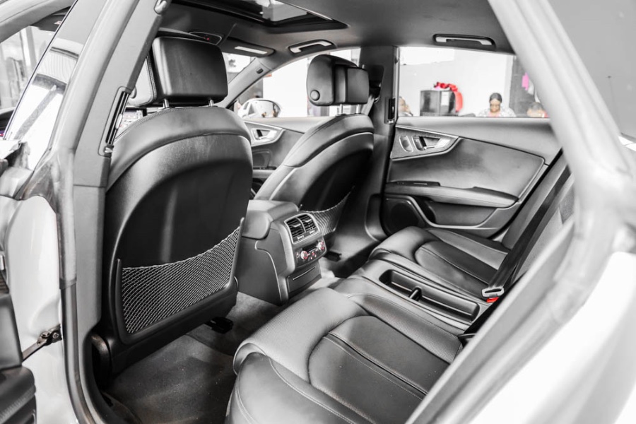 Used Audi RS 7 4dr HB Prestige 2016 | 26 Motors Long Island. ELMONT, New York Used Audi RS 7 4dr HB Prestige 2016 | 26 Motors Long Island. ELMONT, New York