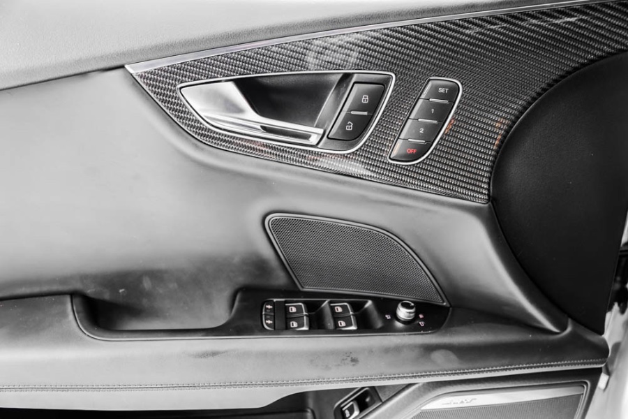 Used Audi RS 7 4dr HB Prestige 2016 | 26 Motors Long Island. ELMONT, New York Used Audi RS 7 4dr HB Prestige 2016 | 26 Motors Long Island. ELMONT, New York