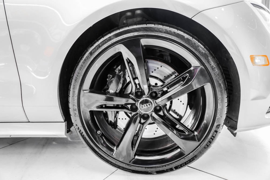 Used Audi RS 7 4dr HB Prestige 2016 | 26 Motors Long Island. ELMONT, New York Used Audi RS 7 4dr HB Prestige 2016 | 26 Motors Long Island. ELMONT, New York