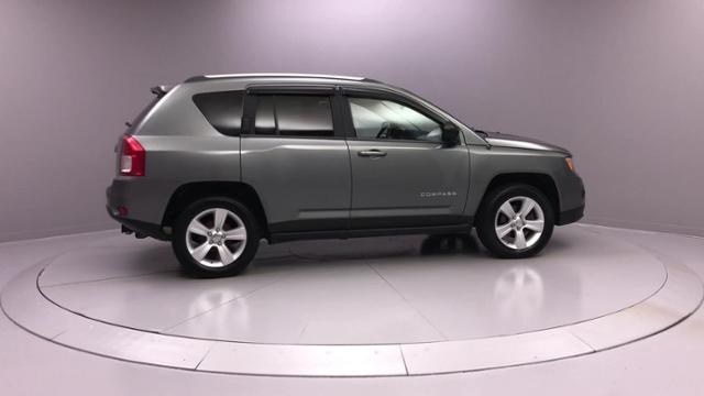Used Jeep Compass FWD 4dr Latitude 2012 | J&M Automotive Sls&Svc LLC. Naugatuck, Connecticut Used Jeep Compass FWD 4dr Latitude 2012 | J&M Automotive Sls&Svc LLC. Naugatuck, Connecticut