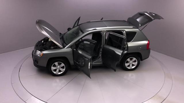 Used Jeep Compass FWD 4dr Latitude 2012 | J&M Automotive Sls&Svc LLC. Naugatuck, Connecticut Used Jeep Compass FWD 4dr Latitude 2012 | J&M Automotive Sls&Svc LLC. Naugatuck, Connecticut