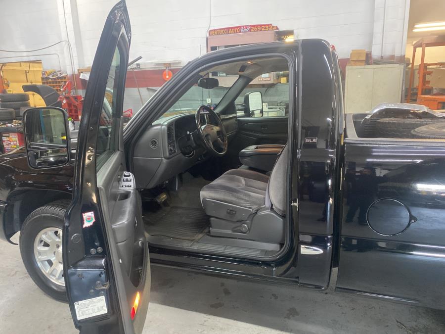 2005 GMC Sierra 1500 Reg Cab 119.0" WB 4WD SLE, available for sale in Wallingford, Connecticut | Vertucci Automotive Inc. Wallingford, Connecticut 2005 GMC Sierra 1500 Reg Cab 119.0" WB 4WD SLE, available for sale in Wallingford, Connecticut | Vertucci Automotive Inc. Wallingford, Connecticut