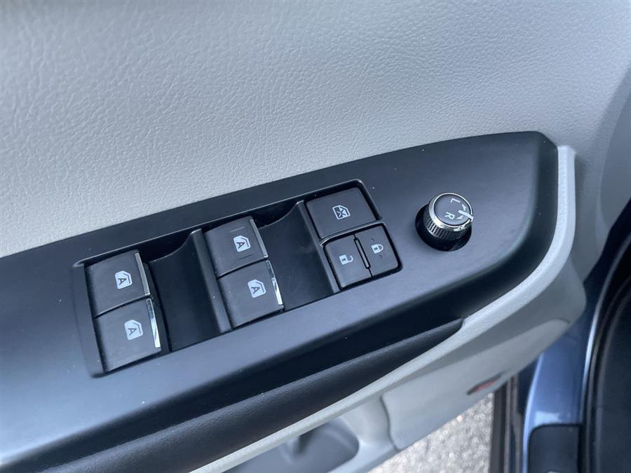 Used Toyota Highlander AWD 4dr V6 Limited (Natl) 2016 | Wiz Leasing Inc. Stratford, Connecticut Used Toyota Highlander AWD 4dr V6 Limited (Natl) 2016 | Wiz Leasing Inc. Stratford, Connecticut