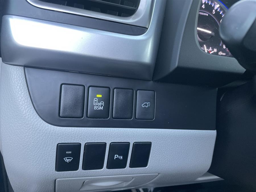 Used Toyota Highlander AWD 4dr V6 Limited (Natl) 2016 | Wiz Leasing Inc. Stratford, Connecticut Used Toyota Highlander AWD 4dr V6 Limited (Natl) 2016 | Wiz Leasing Inc. Stratford, Connecticut