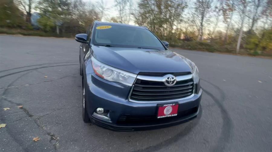 Used Toyota Highlander AWD 4dr V6 Limited (Natl) 2016 | Wiz Leasing Inc. Stratford, Connecticut Used Toyota Highlander AWD 4dr V6 Limited (Natl) 2016 | Wiz Leasing Inc. Stratford, Connecticut