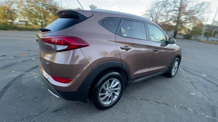 2016 Hyundai Tucson FWD 4dr Eco w/Beige Int, available for sale in Stratford, Connecticut | Wiz Leasing Inc. Stratford, Connecticut 2016 Hyundai Tucson FWD 4dr Eco w/Beige Int, available for sale in Stratford, Connecticut | Wiz Leasing Inc. Stratford, Connecticut