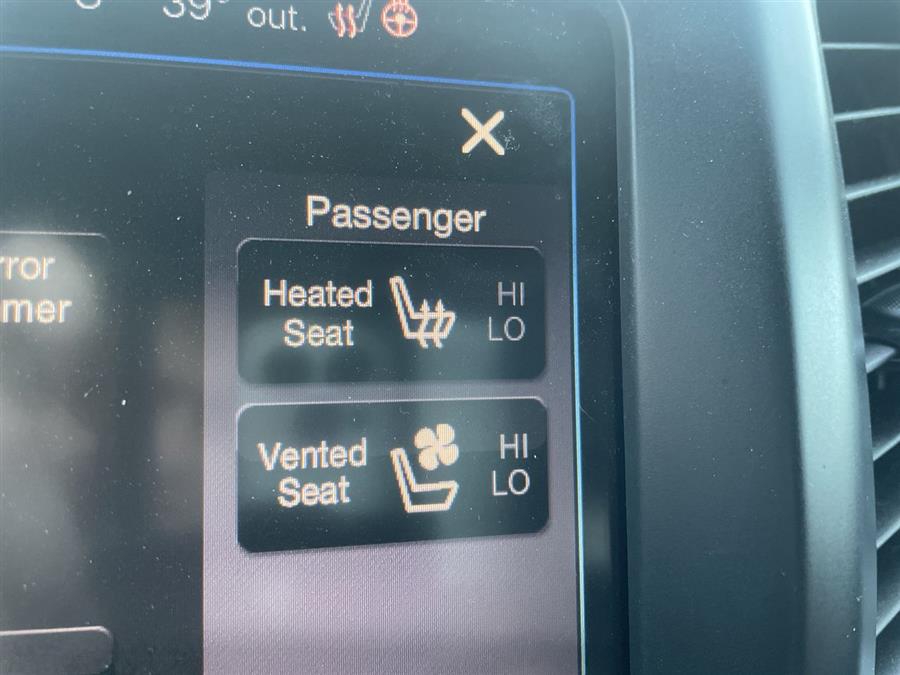 Used Jeep Cherokee 4WD 4dr Limited 2014 | Wiz Leasing Inc. Stratford, Connecticut Used Jeep Cherokee 4WD 4dr Limited 2014 | Wiz Leasing Inc. Stratford, Connecticut