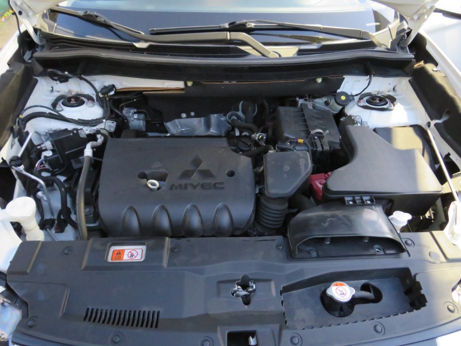 2019 Mitsubishi Outlander SEL AWC, available for sale in Middle Village, New York | Road Masters II INC. Middle Village, New York 2019 Mitsubishi Outlander SEL AWC, available for sale in Middle Village, New York | Road Masters II INC. Middle Village, New York