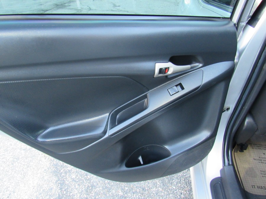 Used Toyota Matrix S 2010 | Hilario's Auto Sales Inc.. Worcester, Massachusetts Used Toyota Matrix S 2010 | Hilario's Auto Sales Inc.. Worcester, Massachusetts