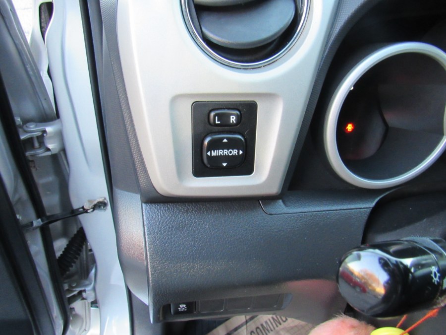 Used Toyota Matrix S 2010 | Hilario's Auto Sales Inc.. Worcester, Massachusetts Used Toyota Matrix S 2010 | Hilario's Auto Sales Inc.. Worcester, Massachusetts