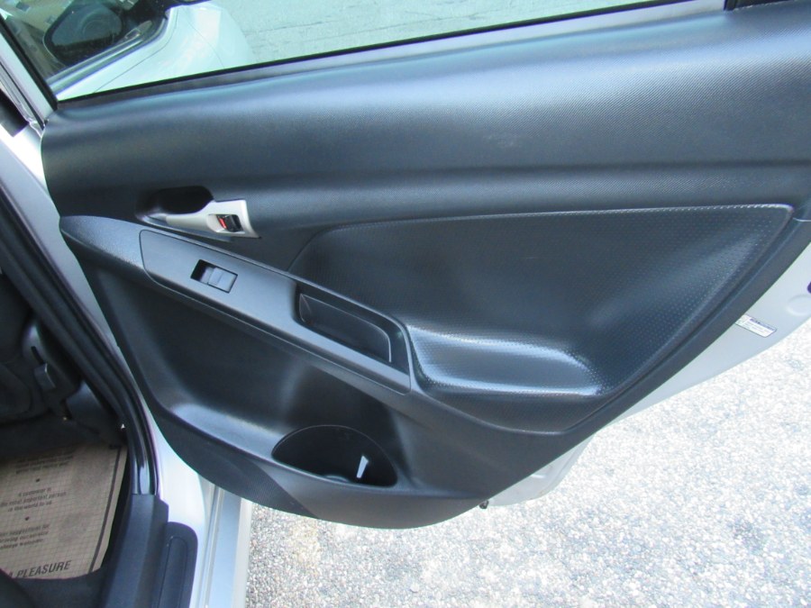 Used Toyota Matrix S 2010 | Hilario's Auto Sales Inc.. Worcester, Massachusetts Used Toyota Matrix S 2010 | Hilario's Auto Sales Inc.. Worcester, Massachusetts