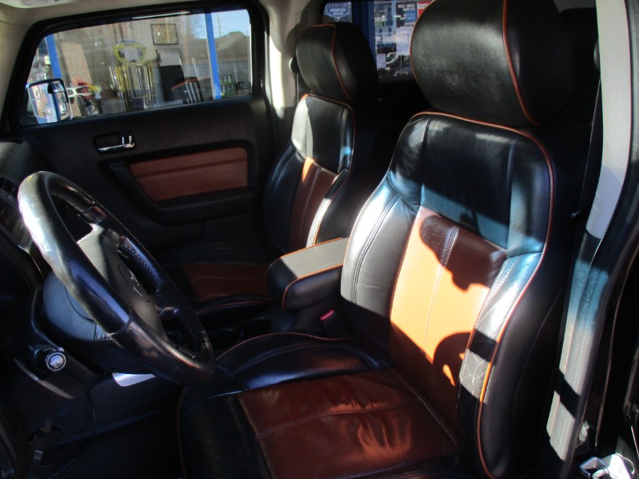 Used HUMMER H3 4dr 4WD SUV 2006 | Cos Central Auto. Meriden, Connecticut Used HUMMER H3 4dr 4WD SUV 2006 | Cos Central Auto. Meriden, Connecticut