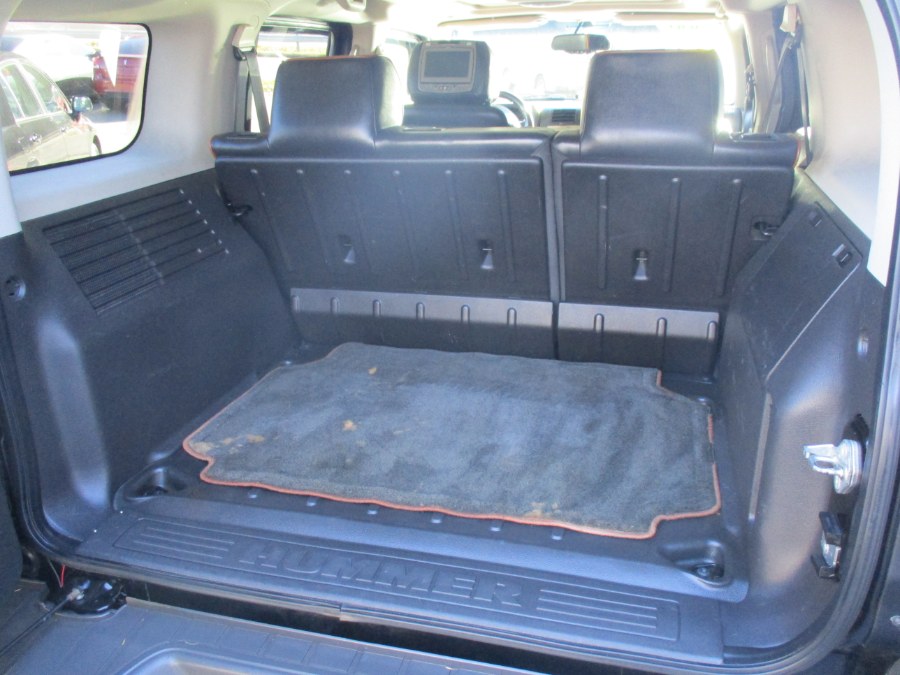 Used HUMMER H3 4dr 4WD SUV 2006 | Cos Central Auto. Meriden, Connecticut Used HUMMER H3 4dr 4WD SUV 2006 | Cos Central Auto. Meriden, Connecticut