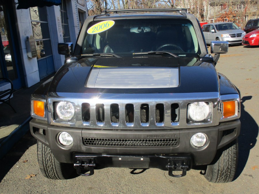 Used HUMMER H3 4dr 4WD SUV 2006 | Cos Central Auto. Meriden, Connecticut Used HUMMER H3 4dr 4WD SUV 2006 | Cos Central Auto. Meriden, Connecticut