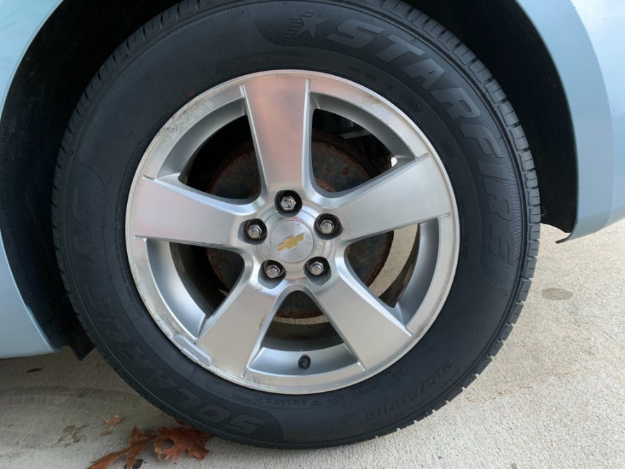2014 Chevrolet Cruze 4dr Sdn Auto LS, available for sale in Bristol, Connecticut | Bristol Auto Center LLC. Bristol, Connecticut 2014 Chevrolet Cruze 4dr Sdn Auto LS, available for sale in Bristol, Connecticut | Bristol Auto Center LLC. Bristol, Connecticut