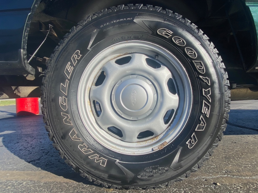 Used Ford F-150 4WD SuperCrew 145" XL 2014 | Marsh Auto Sales LLC. Ortonville, Michigan Used Ford F-150 4WD SuperCrew 145" XL 2014 | Marsh Auto Sales LLC. Ortonville, Michigan