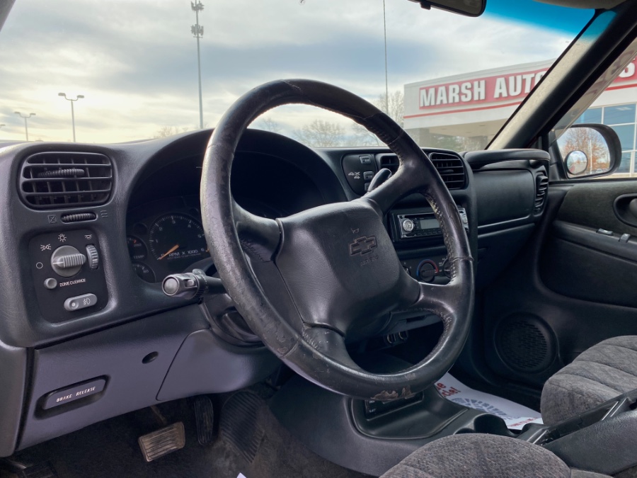 Used Chevrolet S-10 Crew Cab 123" WB 4WD LS 2002 | Marsh Auto Sales LLC. Ortonville, Michigan Used Chevrolet S-10 Crew Cab 123" WB 4WD LS 2002 | Marsh Auto Sales LLC. Ortonville, Michigan