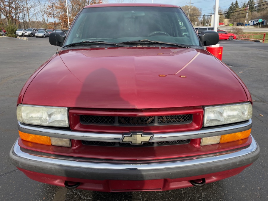 Used Chevrolet S-10 Crew Cab 123" WB 4WD LS 2002 | Marsh Auto Sales LLC. Ortonville, Michigan Used Chevrolet S-10 Crew Cab 123" WB 4WD LS 2002 | Marsh Auto Sales LLC. Ortonville, Michigan