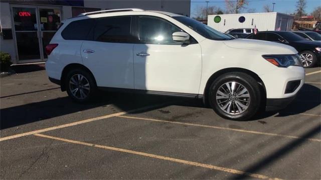 Used Nissan Pathfinder SV 2017 | Prestige Auto Cars LLC. New Britain, Connecticut Used Nissan Pathfinder SV 2017 | Prestige Auto Cars LLC. New Britain, Connecticut