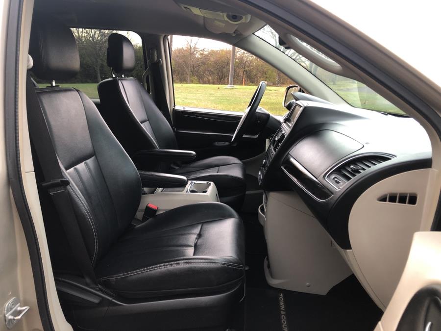 2013 Chrysler Town & Country 4dr Wgn Touring, available for sale in Beavercreek, Ohio | Wholesale Direct Motors. Beavercreek, Ohio 2013 Chrysler Town & Country 4dr Wgn Touring, available for sale in Beavercreek, Ohio | Wholesale Direct Motors. Beavercreek, Ohio