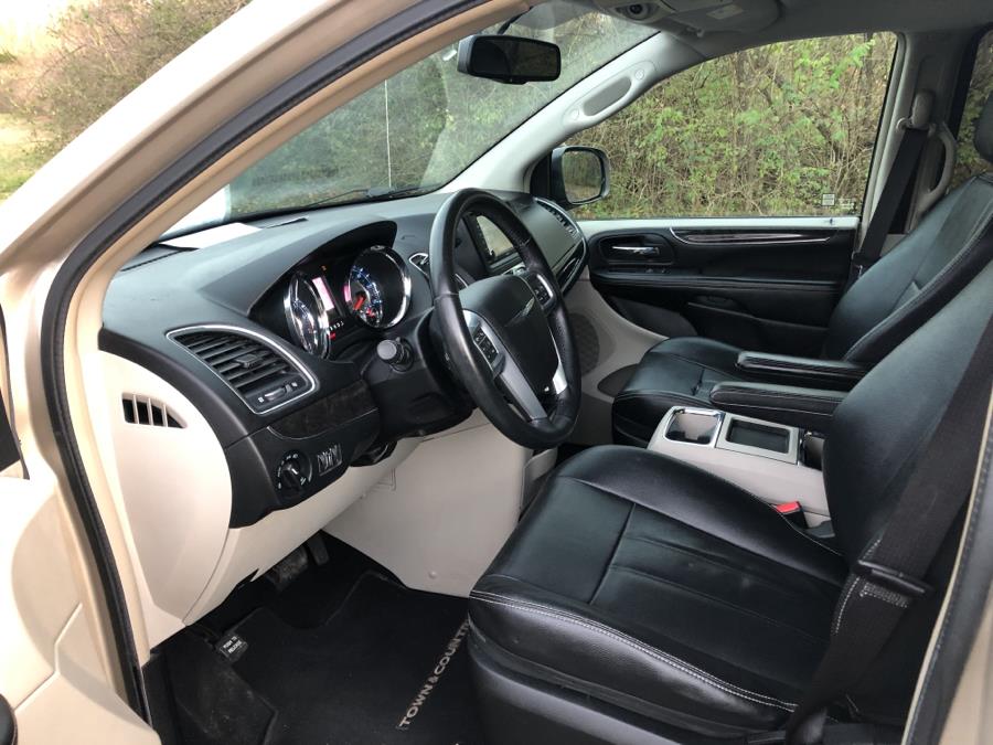 2013 Chrysler Town & Country 4dr Wgn Touring, available for sale in Beavercreek, Ohio | Wholesale Direct Motors. Beavercreek, Ohio 2013 Chrysler Town & Country 4dr Wgn Touring, available for sale in Beavercreek, Ohio | Wholesale Direct Motors. Beavercreek, Ohio
