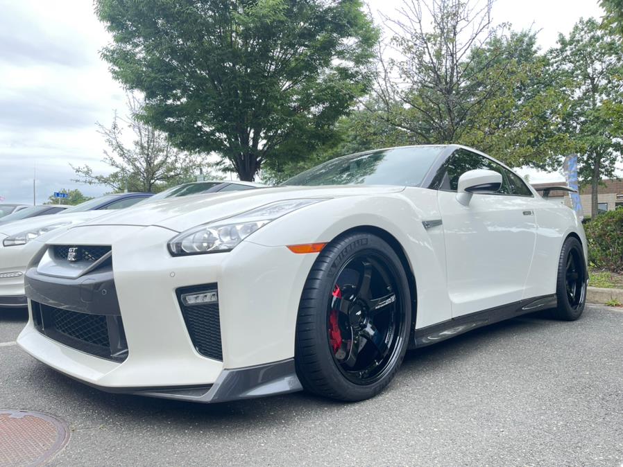 Used Nissan GT-R Premium AWD 2019 | Evolving Motorsports. Bayshore, New York