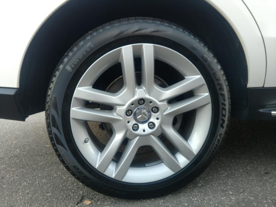 Used Mercedes-Benz M-Class 4MATIC 4dr ML 350 2015 | Alpine Motors Inc. Wantagh, New York Used Mercedes-Benz M-Class 4MATIC 4dr ML 350 2015 | Alpine Motors Inc. Wantagh, New York