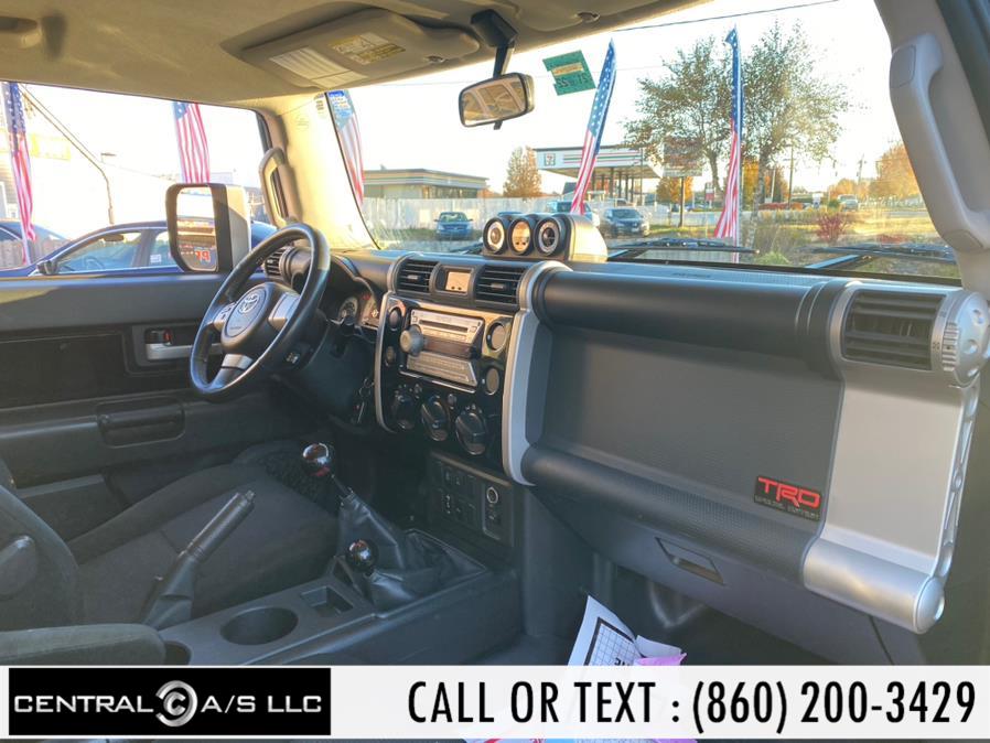 Used Toyota FJ Cruiser 4WD 4dr Manual (Natl) 2007 | Central A/S LLC. East Windsor, Connecticut Used Toyota FJ Cruiser 4WD 4dr Manual (Natl) 2007 | Central A/S LLC. East Windsor, Connecticut