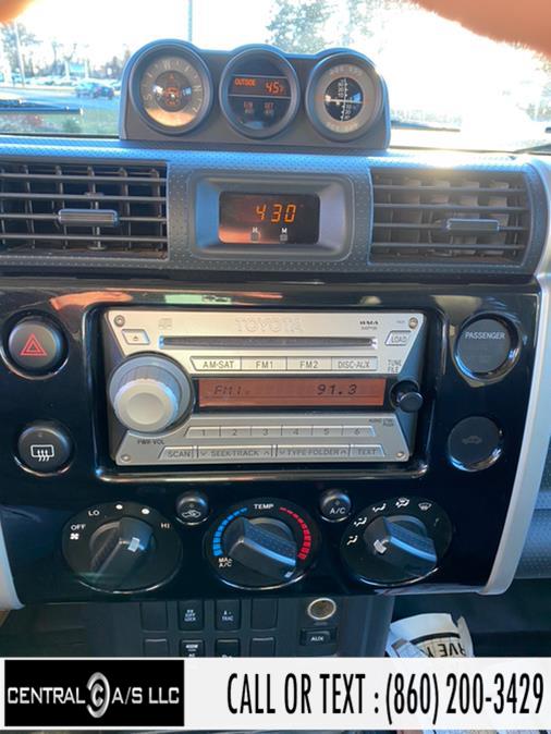 Used Toyota FJ Cruiser 4WD 4dr Manual (Natl) 2007 | Central A/S LLC. East Windsor, Connecticut Used Toyota FJ Cruiser 4WD 4dr Manual (Natl) 2007 | Central A/S LLC. East Windsor, Connecticut