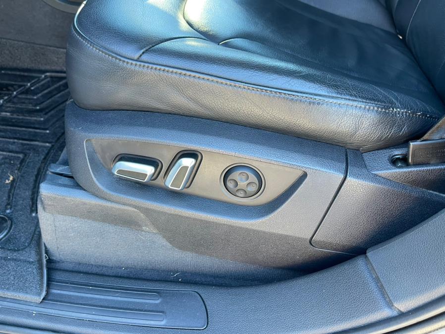 2014 Audi Q7 quattro 4dr 3.0T Premium Plus, available for sale in South Windsor, Connecticut | Mike And Tony Auto Sales, Inc. South Windsor, Connecticut 2014 Audi Q7 quattro 4dr 3.0T Premium Plus, available for sale in South Windsor, Connecticut | Mike And Tony Auto Sales, Inc. South Windsor, Connecticut