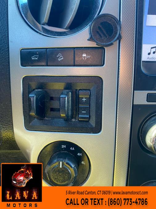 Used Ford Expedition EL 4WD 4dr XLT 2016 | Lava Motors. Canton, Connecticut Used Ford Expedition EL 4WD 4dr XLT 2016 | Lava Motors. Canton, Connecticut
