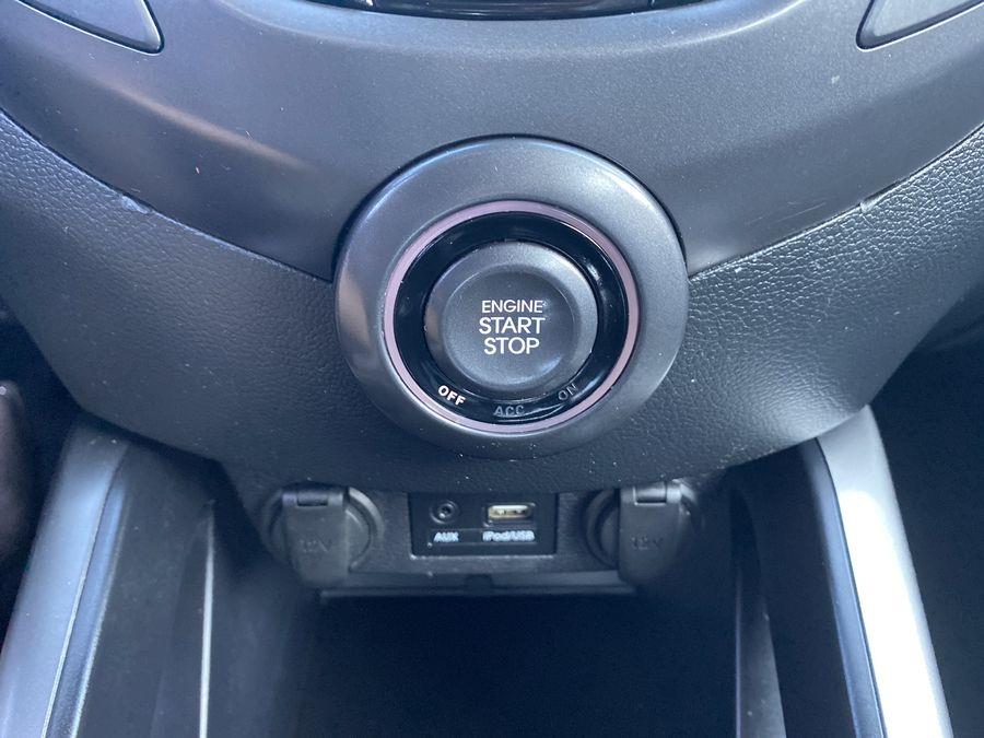 Used Hyundai Veloster 3dr Cpe Man Turbo R-Spec 2015 | CARMANIA USA. Chesapeake, Virginia Used Hyundai Veloster 3dr Cpe Man Turbo R-Spec 2015 | CARMANIA USA. Chesapeake, Virginia