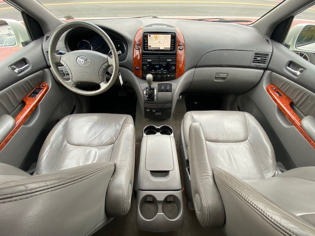 Used Toyota Sienna 5dr 7-Pass Van XLE FWD (Natl) 2010 | Wide World Inc. Brooklyn, New York Used Toyota Sienna 5dr 7-Pass Van XLE FWD (Natl) 2010 | Wide World Inc. Brooklyn, New York