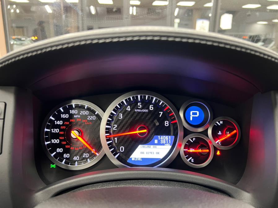 Used Nissan GT-R 2dr Cpe Premium 2016 | Power Motors East. Massapequa Park, New York Used Nissan GT-R 2dr Cpe Premium 2016 | Power Motors East. Massapequa Park, New York