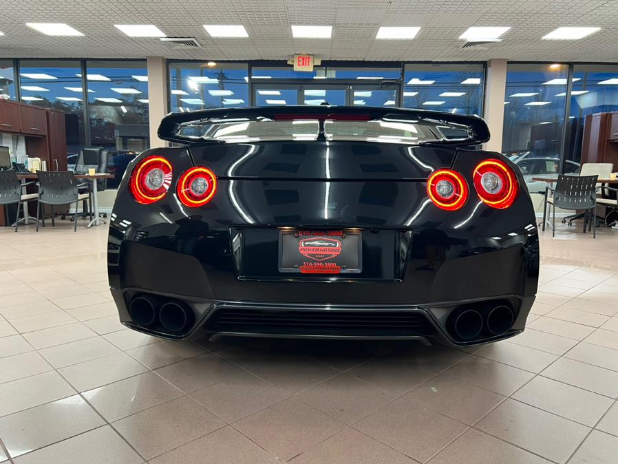 Used Nissan GT-R 2dr Cpe Premium 2016 | Power Motors East. Massapequa Park, New York Used Nissan GT-R 2dr Cpe Premium 2016 | Power Motors East. Massapequa Park, New York
