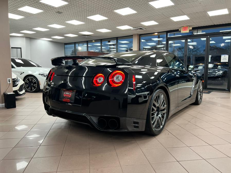 Used Nissan GT-R 2dr Cpe Premium 2016 | Power Motors East. Massapequa Park, New York Used Nissan GT-R 2dr Cpe Premium 2016 | Power Motors East. Massapequa Park, New York
