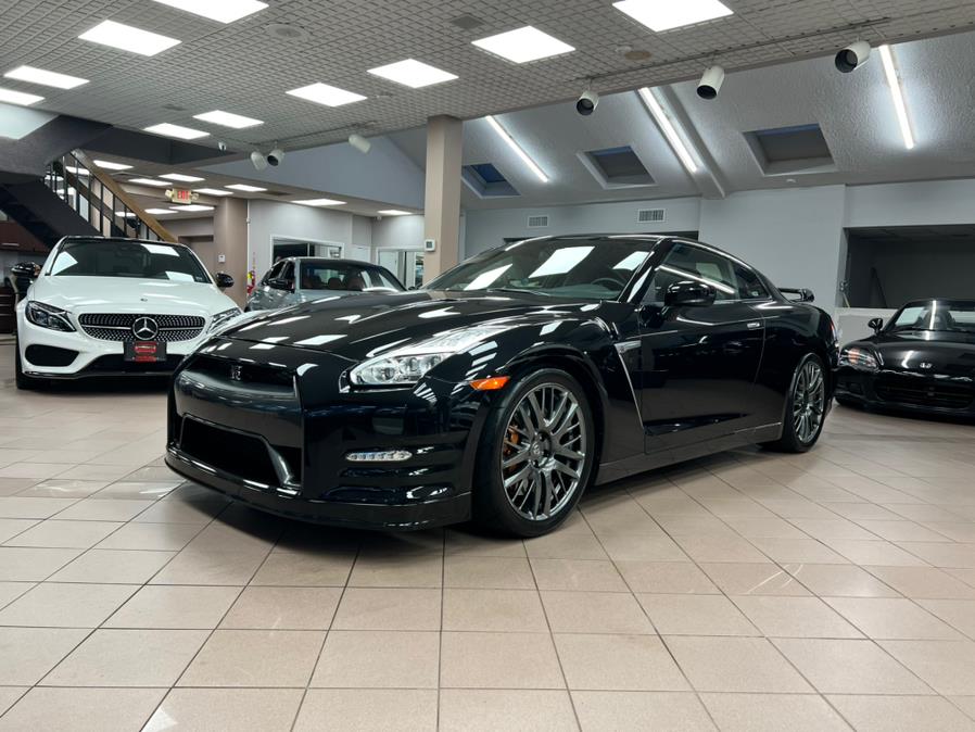 Used Nissan GT-R 2dr Cpe Premium 2016 | Power Motors East. Massapequa Park, New York Used Nissan GT-R 2dr Cpe Premium 2016 | Power Motors East. Massapequa Park, New York